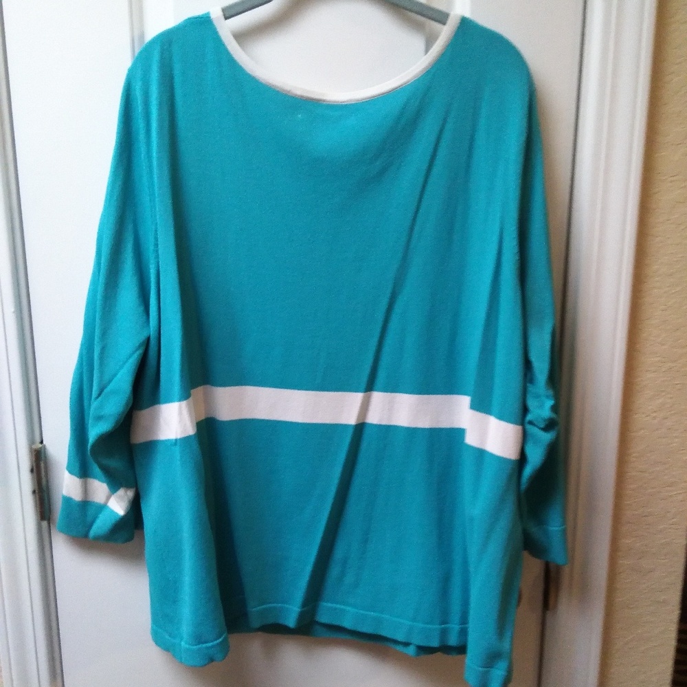 Lightweight Knit Top - Picture 3 of 5